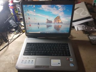 Laptop SONY (15ετίας)